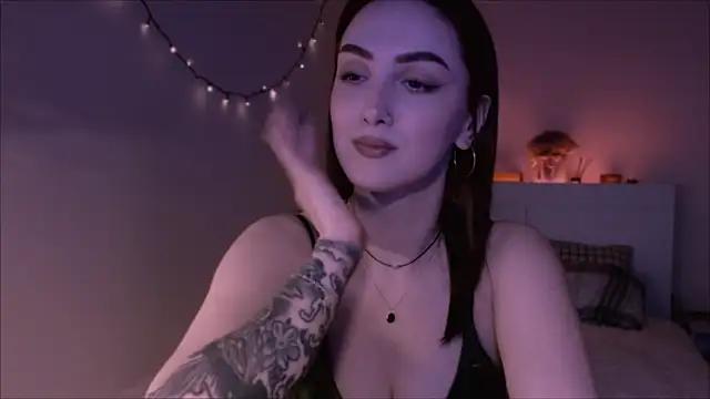 LilyFarey from StripChat
