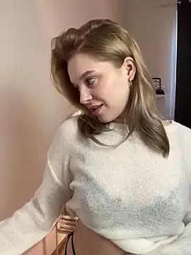 LilyFlamee from StripChat
