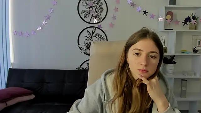 Explore our live girls sluts from our Custom and Multi clubs and checkout exclusive access to highly interactive content, such as shape, hair, titties, pussy type and many more.
