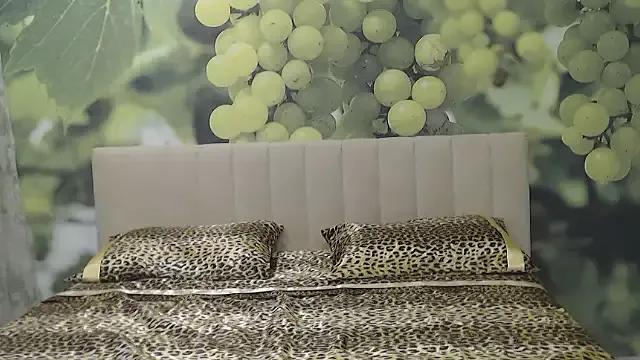 LilyHotlens from StripChat