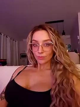 LilyOrion from StripChat