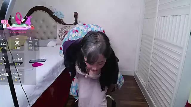 lilyping from StripChat is Freechat