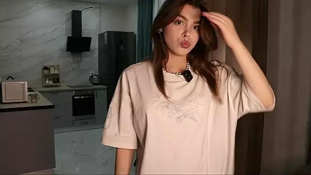 lilypuw from StripChat is Freechat