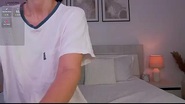LilyRoselyn from StripChat