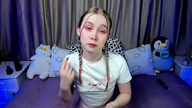 LilyStarlight from StripChat