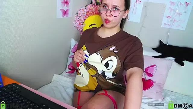 Explore our live girls sluts from our Custom and Multi clubs and checkout exclusive access to highly interactive content, such as shape, hair, titties, pussy type and many more.
