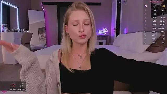 lilyvibe from StripChat