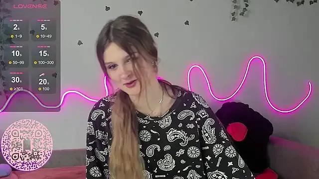 Explore our live girls sluts from our Custom and Multi clubs and checkout exclusive access to highly interactive content, such as shape, hair, titties, pussy type and many more.
