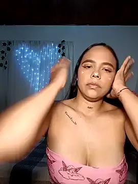 linda698049 from StripChat is Freechat