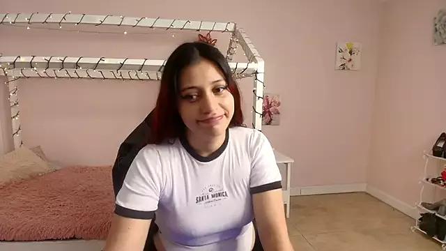 Linda_Redhair from StripChat is Freechat