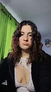 lindasyt from StripChat is Freechat
