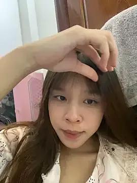 linh__cute from StripChat is Freechat