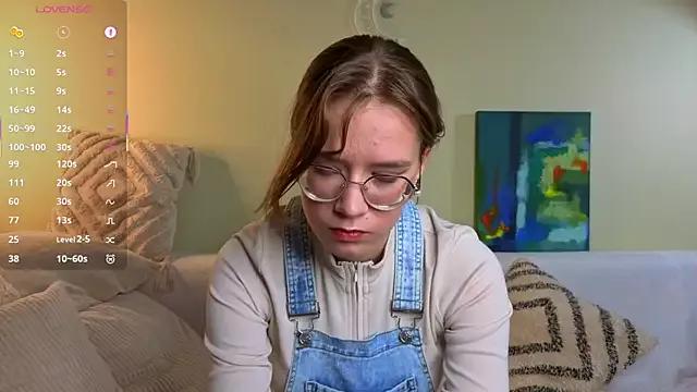 LinnGee from StripChat