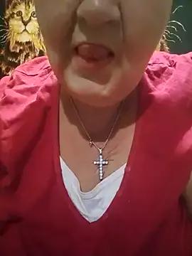 lipsmamy from StripChat is Freechat