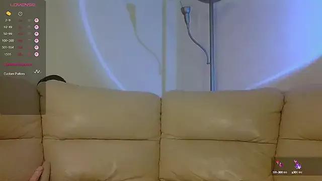 Liraras webcams show profile image 