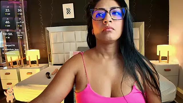 Explore our live girls sluts from our Custom and Multi clubs and checkout exclusive access to highly interactive content, such as shape, hair, titties, pussy type and many more.