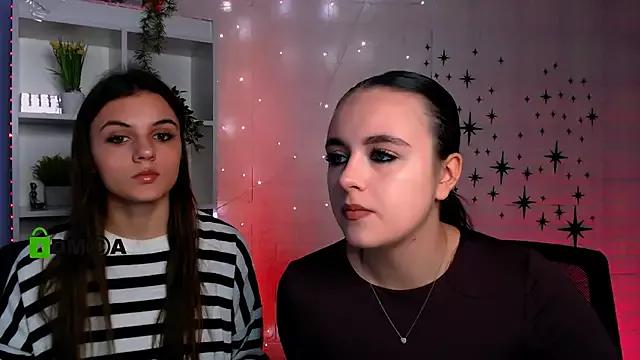 lisa_dark_ from StripChat is Freechat