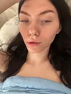 Lisaaa_Alisa from StripChat is Freechat