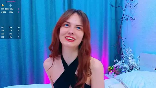 LisaDrake from StripChat is Freechat