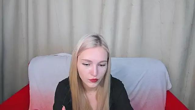 Explore our live girls sluts from our Custom and Multi clubs and checkout exclusive access to highly interactive content, such as shape, hair, titties, pussy type and many more.