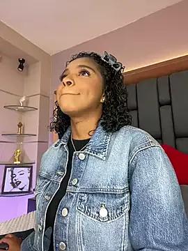 LisaMendez from StripChat is Freechat