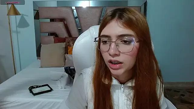 Explore our live girls sluts from our Custom and Multi clubs and checkout exclusive access to highly interactive content, such as shape, hair, titties, pussy type and many more.