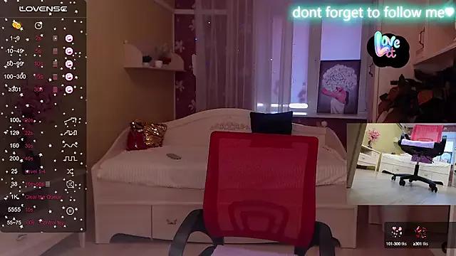 LiSinDoll from StripChat