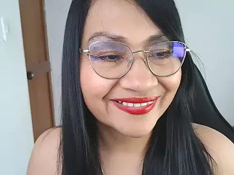 Explore our live girls sluts from our Custom and Multi clubs and checkout exclusive access to highly interactive content, such as shape, hair, titties, pussy type and many more.