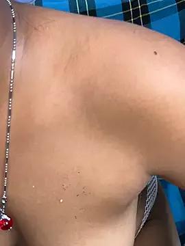 LiTHmi_-Baba webcams show profile image 