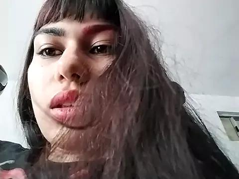 Little-Lucifer from StripChat is Freechat