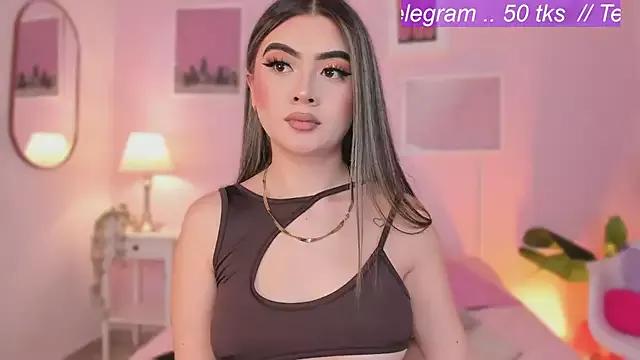 little-natt from StripChat is Freechat