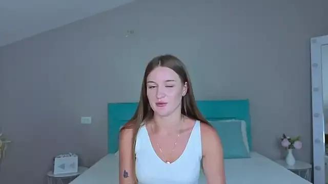 Explore our live girls sluts from our Custom and Multi clubs and checkout exclusive access to highly interactive content, such as shape, hair, titties, pussy type and many more.