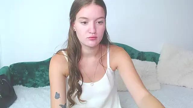 Explore our live girls sluts from our Custom and Multi clubs and checkout exclusive access to highly interactive content, such as shape, hair, titties, pussy type and many more.
