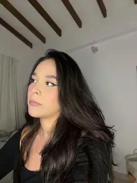 Explore our live girls sluts from our Custom and Multi clubs and checkout exclusive access to highly interactive content, such as shape, hair, titties, pussy type and many more.
