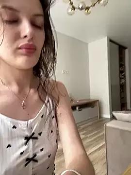 Explore our live girls sluts from our Custom and Multi clubs and checkout exclusive access to highly interactive content, such as shape, hair, titties, pussy type and many more.