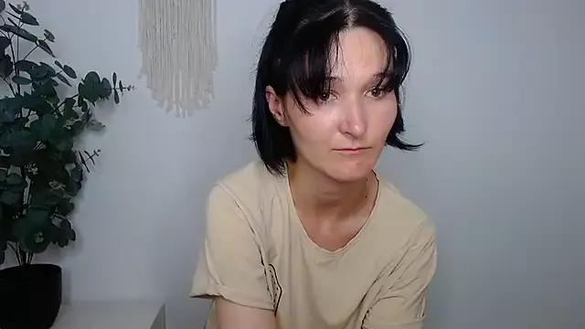 Explore our live girls sluts from our Custom and Multi clubs and checkout exclusive access to highly interactive content, such as shape, hair, titties, pussy type and many more.