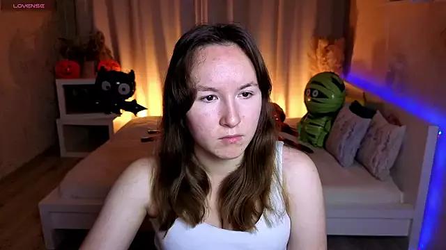 Little_doll_meow from StripChat