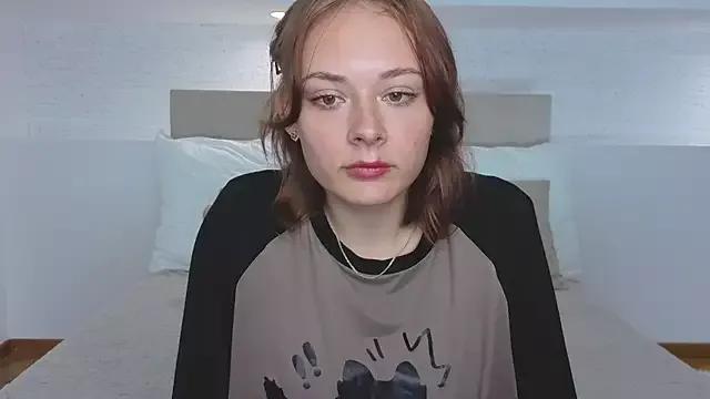 Explore our live girls sluts from our Custom and Multi clubs and checkout exclusive access to highly interactive content, such as shape, hair, titties, pussy type and many more.