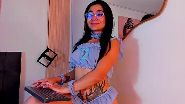 Explore our live girls sluts from our Custom and Multi clubs and checkout exclusive access to highly interactive content, such as shape, hair, titties, pussy type and many more.