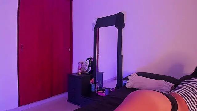little_kayla_ from StripChat