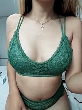 little_mavi from StripChat