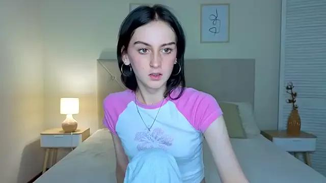 Little_moly999 from StripChat is Freechat