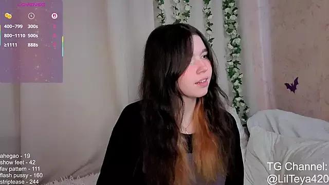 little_Teya from StripChat