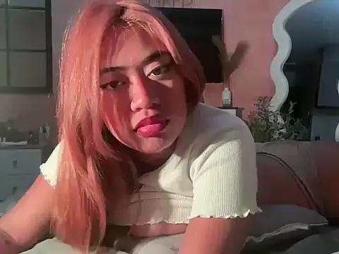 LittleHermes from StripChat is Freechat