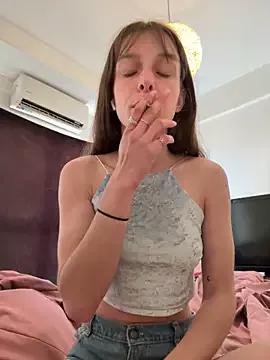 LittleJulietta from StripChat