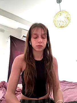 LittleJulietta from StripChat