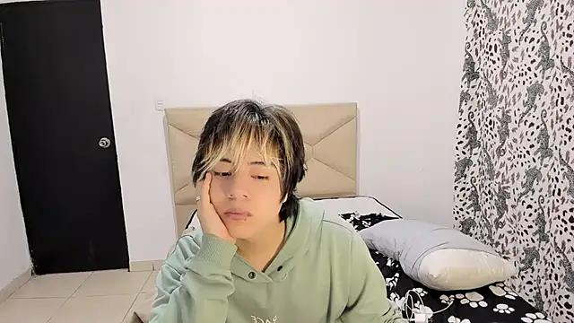 LittleKiioTatsuki from StripChat