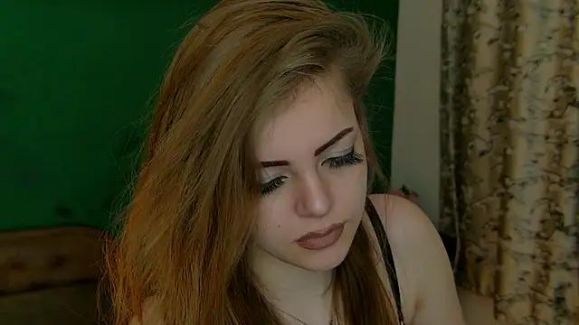 LittlePoem from StripChat