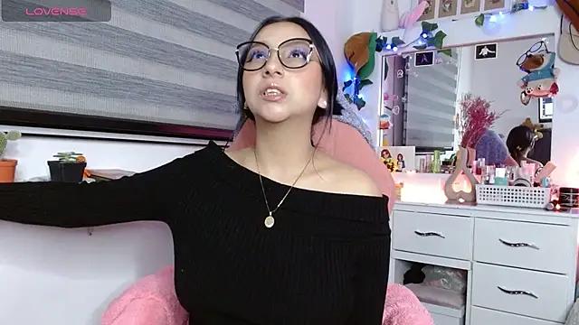 Littlerouse_ from StripChat