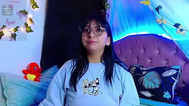 Littlerouse_ from StripChat